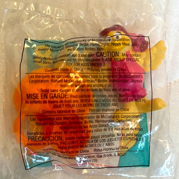 NWT❤️VINTAGE🎃BIRDIE WITH PUMPKIN COSTUME MCDONALD’S HAPPY MEAL TOY NUMBER 8 - Picture 2 of 2